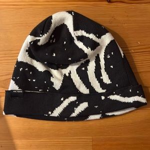 Arcteryx Lightweight Grotto Toque